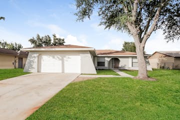 607 Estrada Ln Kissimmee, FL 34758